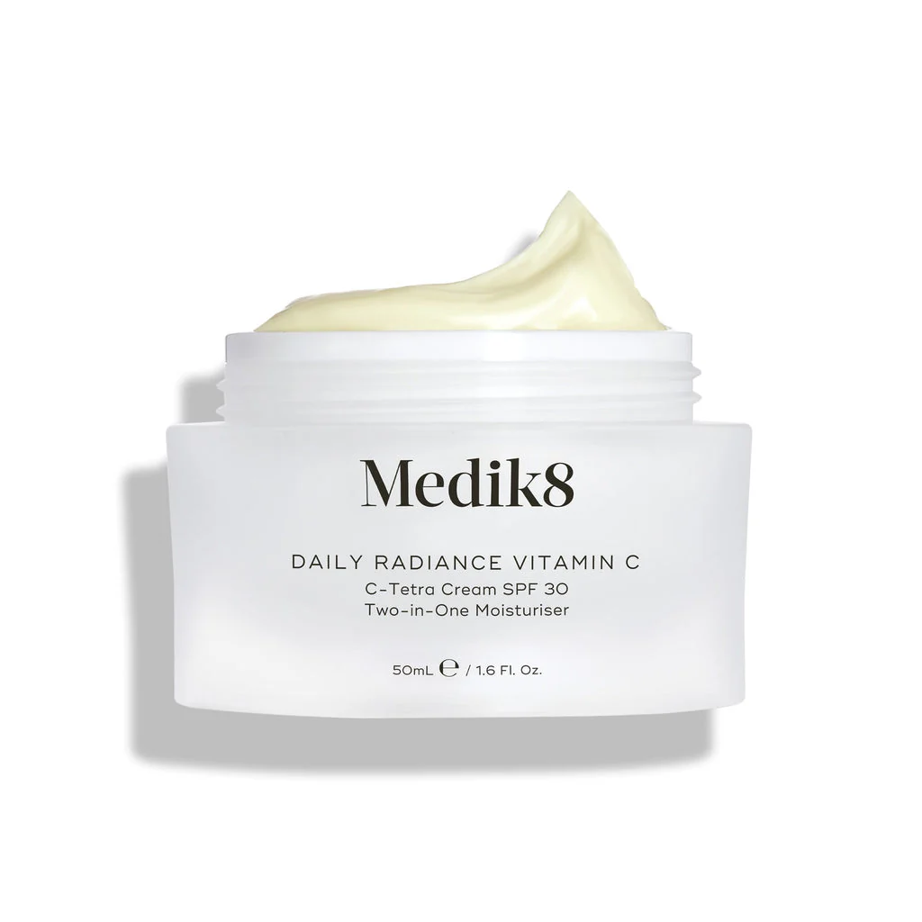 Medik8 DAILY RADIANCE VITAMIN C™

C-Tetra 7% Vitamin C Cream SPF 30 Two-in-One Moisturiser - Image 3